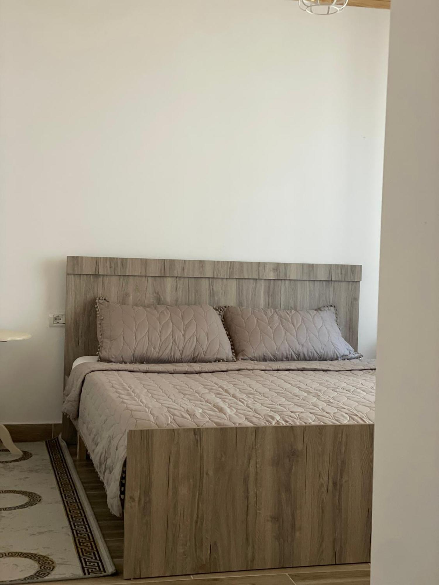 Guesthouse Kroi City Center Berat Bagian luar foto
